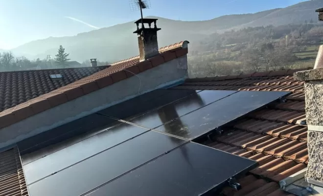 Pose et installation panneaux photovoltaïques à Roisey